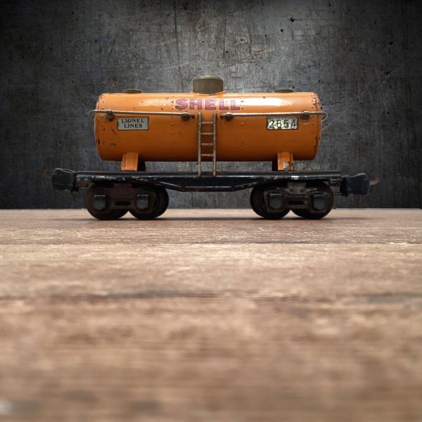 Prewar Lionel Tank Car No. 2654